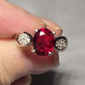 Elegant Silver and Red Gemstone Ring